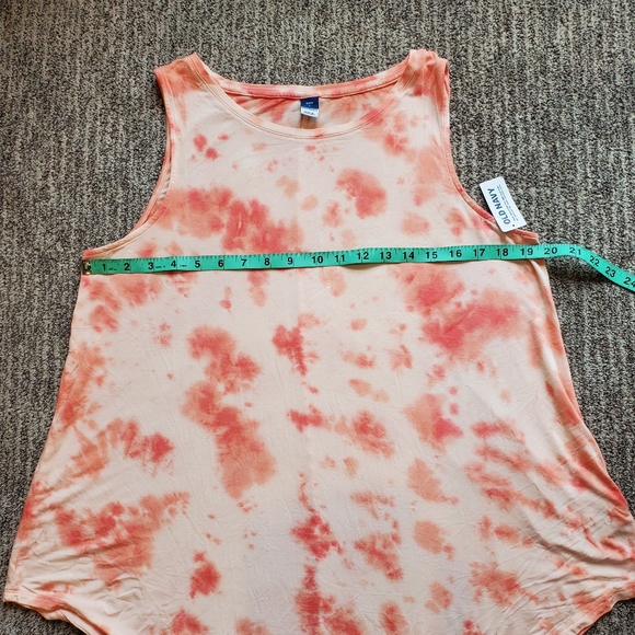 NWT Old Navy Luxe Red Tie Dye High Neck Tank Top Large Loose Fitting - Picture 6 of 7